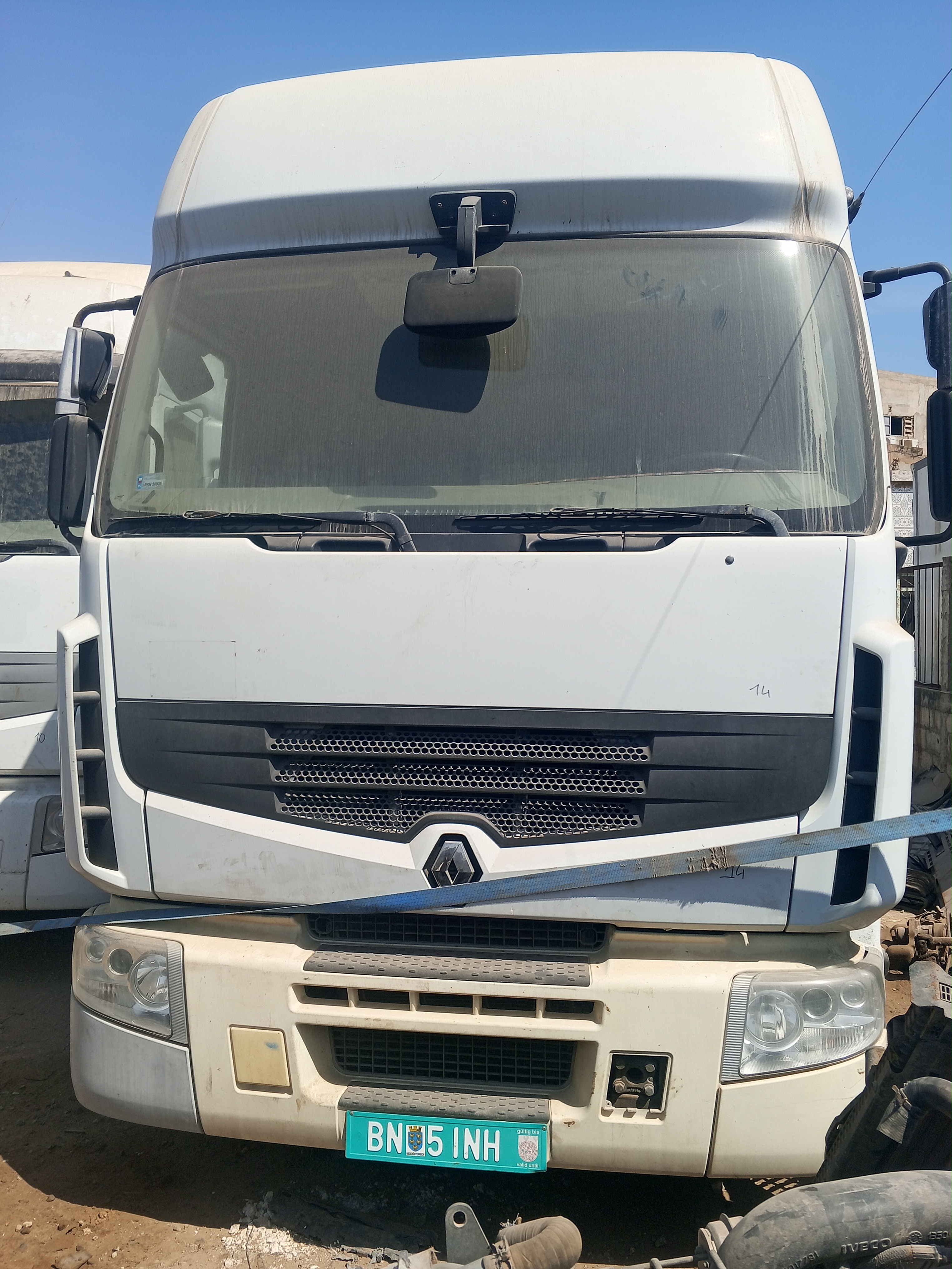 Renault Midlum Cabine Tracteur - Camion Poids Lourd — Cabine de qualité européenne pour Renault Midlum - Pièce détachée professionnelle
Cabine tracteur…
